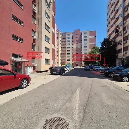 Compozitori Cu Parcare Si Balcon アパート コンスタンツァ