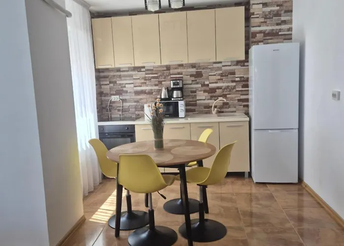 Compozitori Cu Parcare Si Balcon *