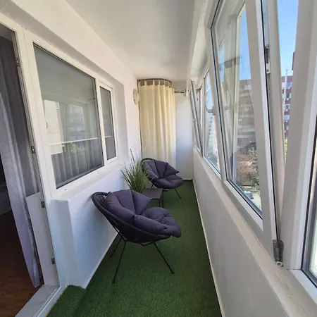 Compozitori Cu Parcare Si Balcon