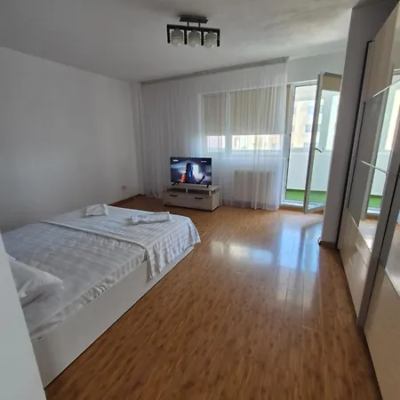 Compozitori Cu Parcare Si Balcon شقة *